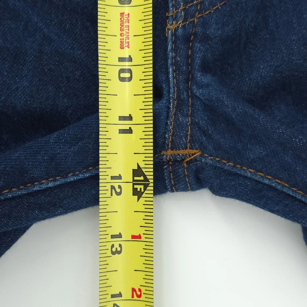 Levis these levi